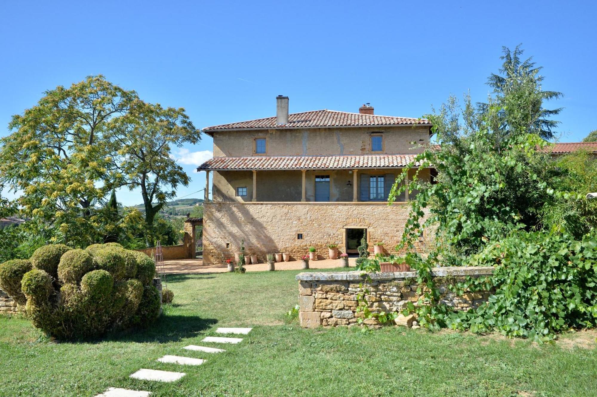 Le Clos Zelie Pouilly-le-Monial 外观 照片