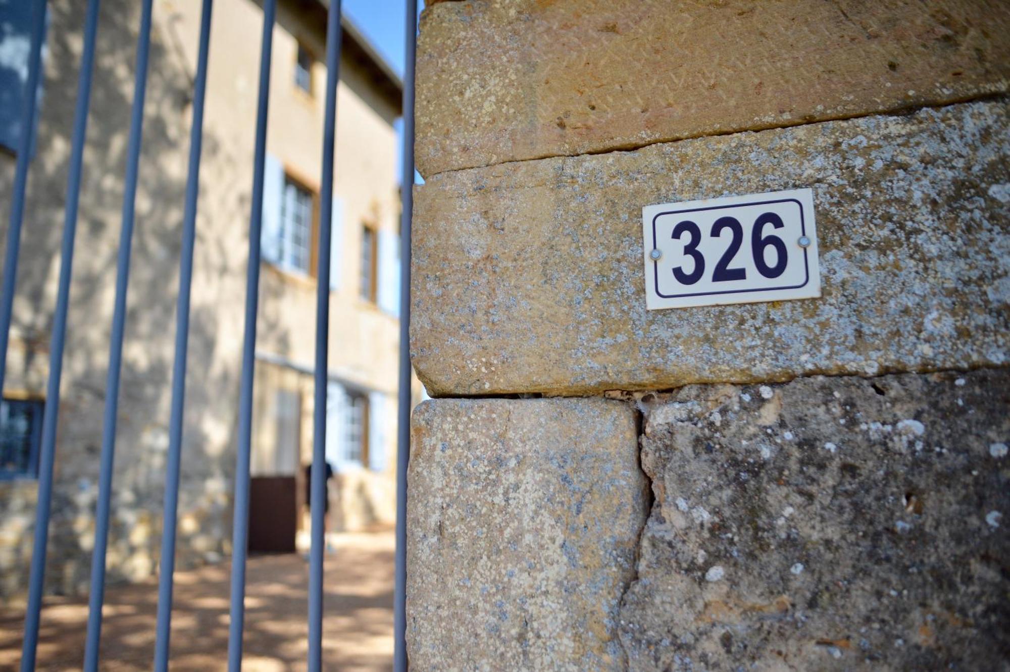 Le Clos Zelie Pouilly-le-Monial 外观 照片